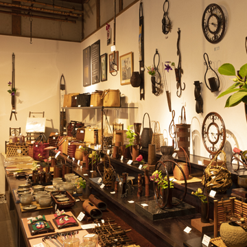 赤瓦一号館_1DJX7126